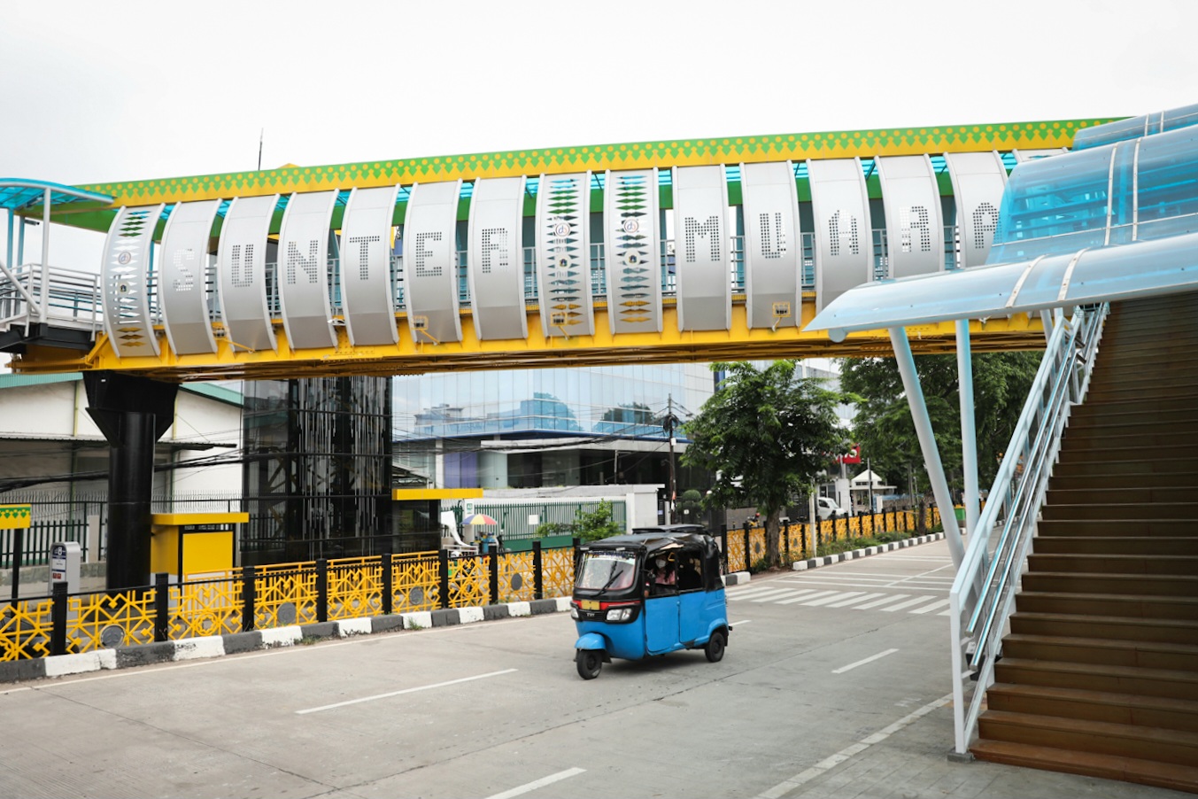 Warga Sunter Muara Sambut Pembangunan Jembatan Penyeberangan Orang dengan Antusias