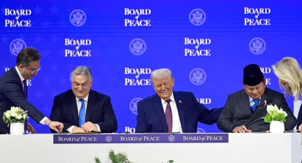 Prabowo Teken Charter Board of Peace Gaza di Davos 2026