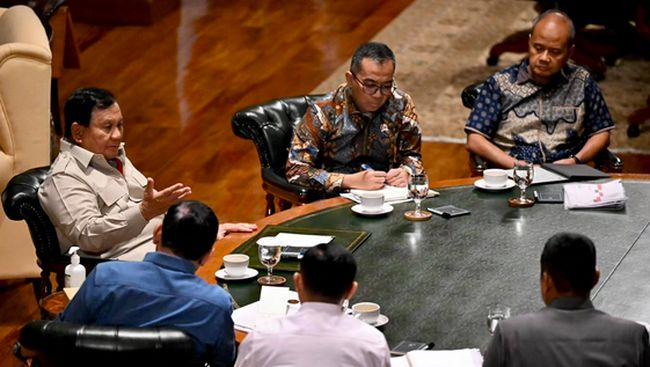 Prabowo Kumpulkan Menteri di Hambalang Bahas 5 Agenda