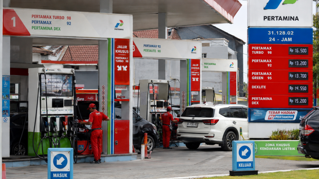 Pertamina Resmi Turunkan Harga Pertamax Series Mulai 1 Agustus 2026, Ini Rinciannya 2 Pertamina Resmi Turunkan Harga Pertamax Series Mulai 1 Agustus 2026, Ini Rinciannya