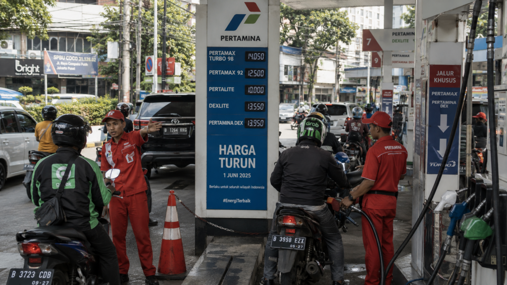 Pertamina Resmi Turunkan Harga Pertamax Series Mulai 1 Agustus 2026, Ini Rinciannya 3 Pertamina Resmi Turunkan Harga Pertamax Series Mulai 1 Agustus 2026, Ini Rinciannya